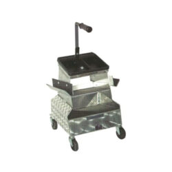YODER CRICKET SHOEING BOX on WHEELS