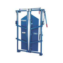Priefert blue headcatch.