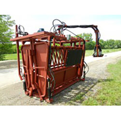 TASKMASTER HYDRAULIC CHUTE W/ HEADBENDER AND HYDRAULIC LOWER SQUEEZE
