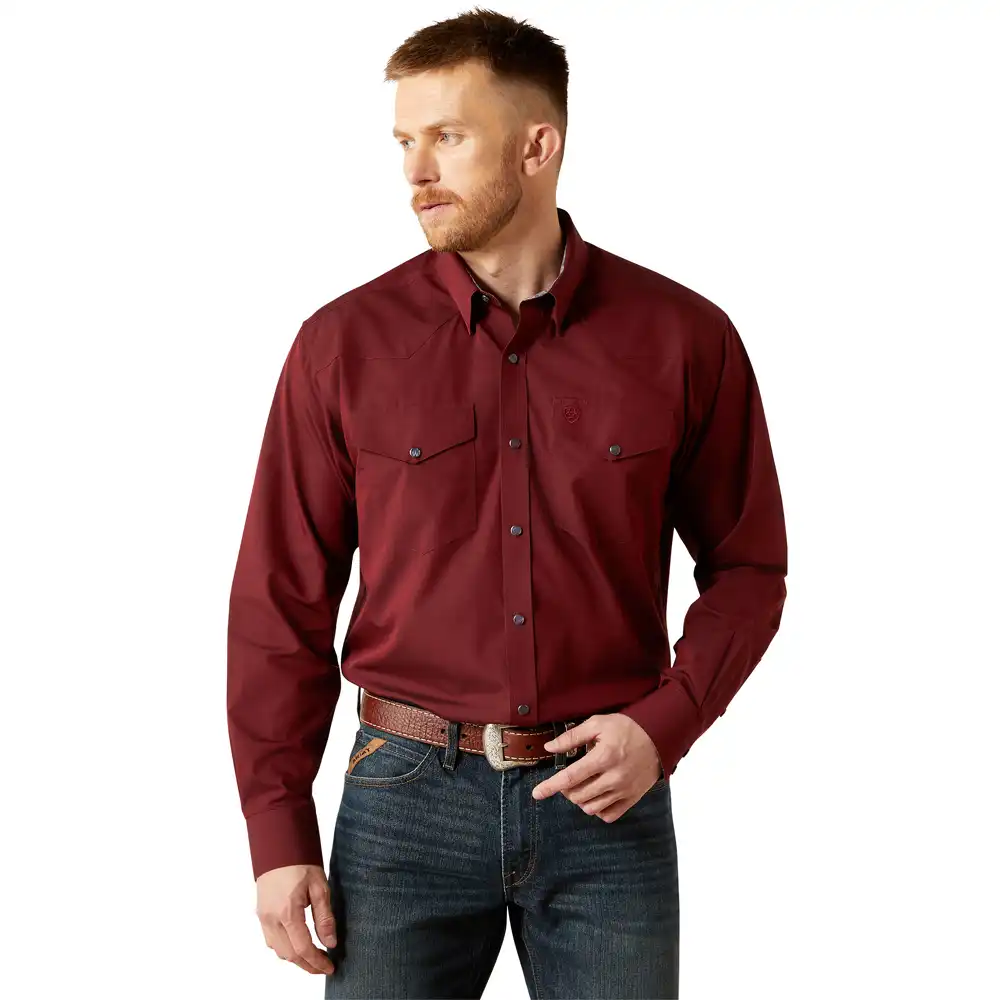 ariat men's long sleeve shirt in burgundy