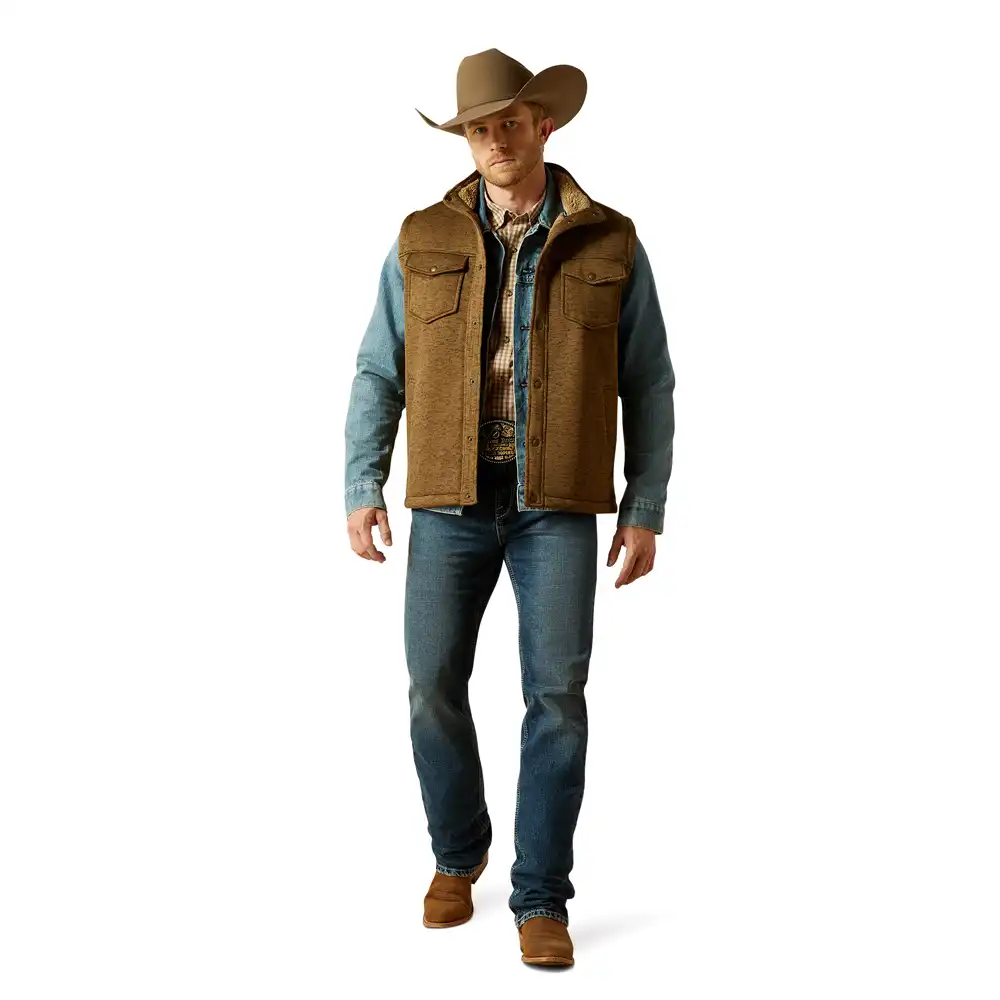 ariat men's sherpa vest in cub