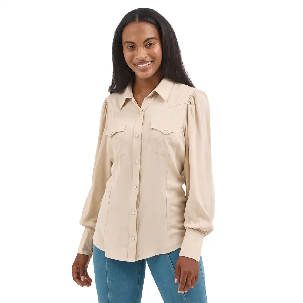wrangler women's americana shirt in cream