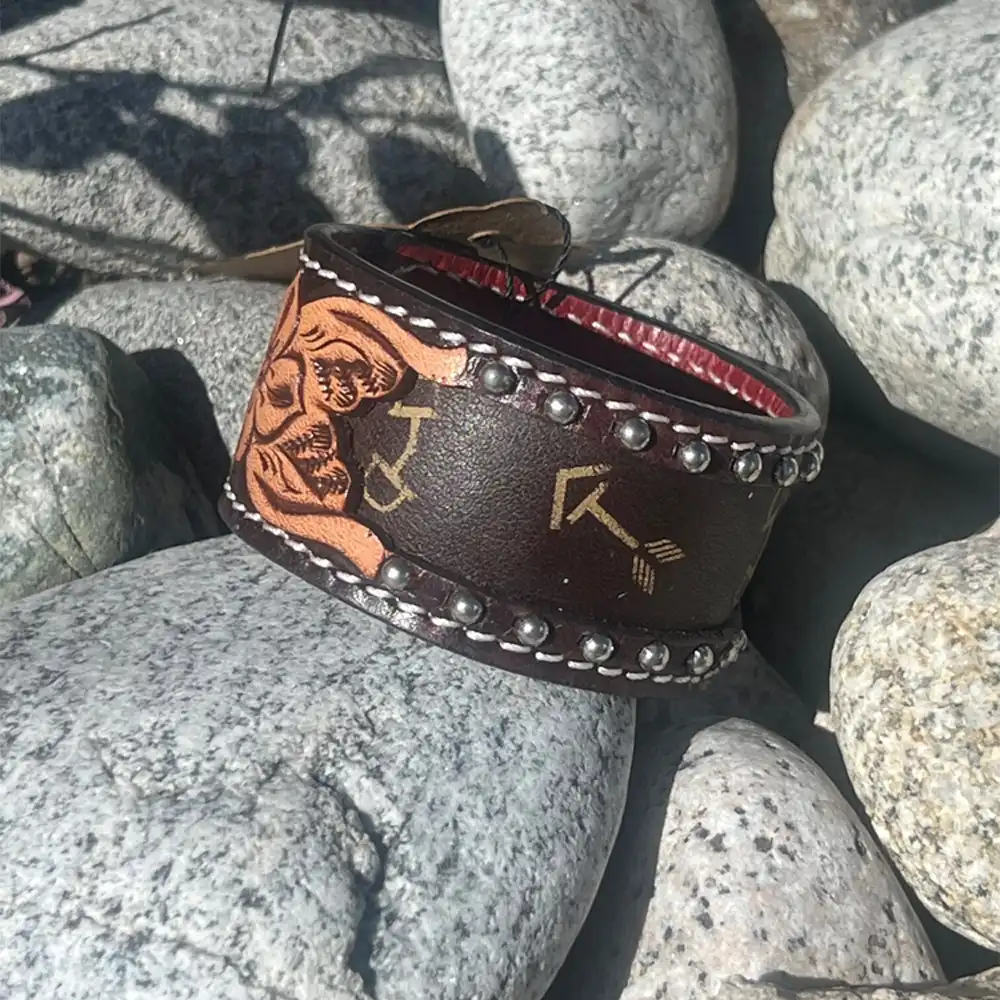 rafter t cuff bracelet arrow tooling