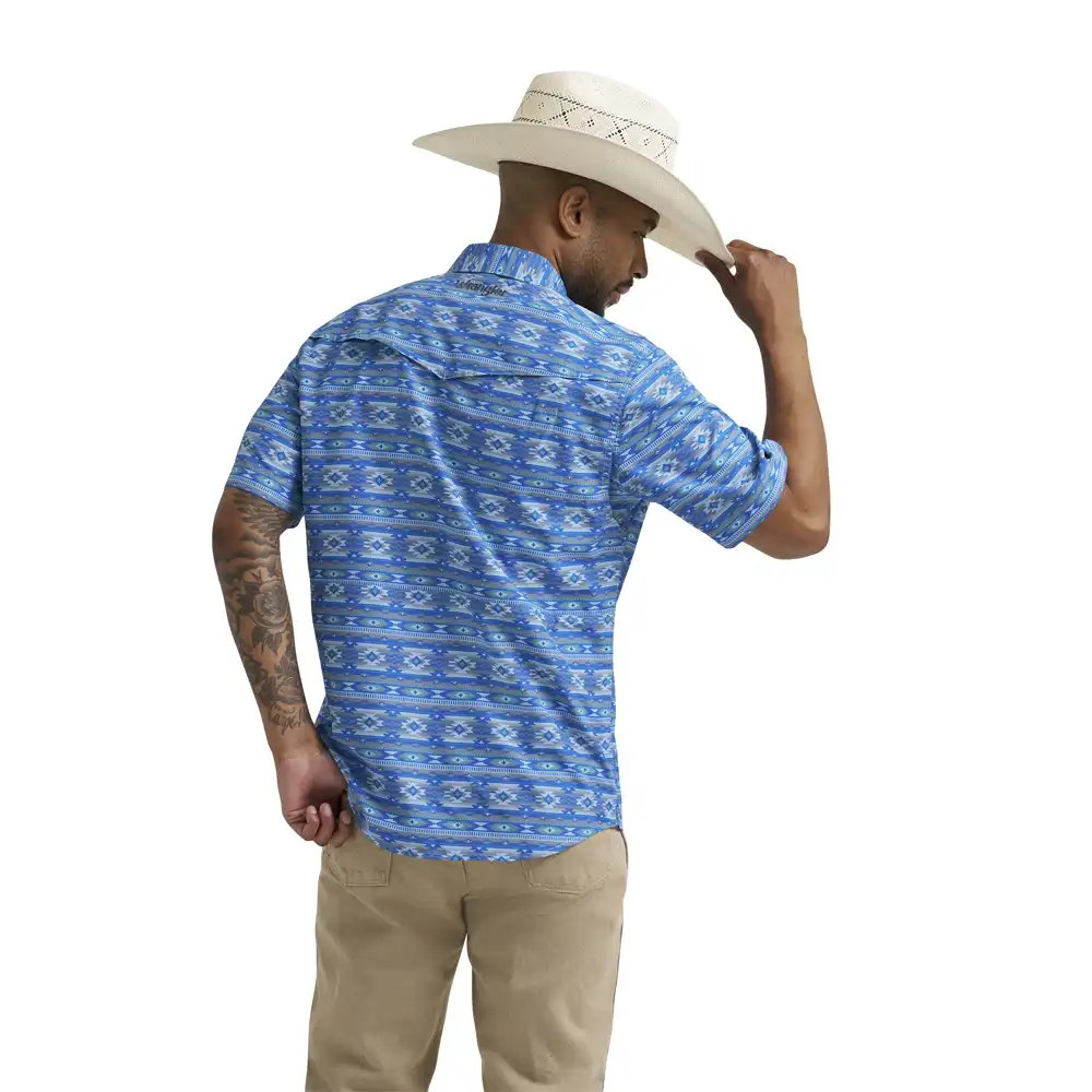 wrangler men's short sleeve shirt blue check