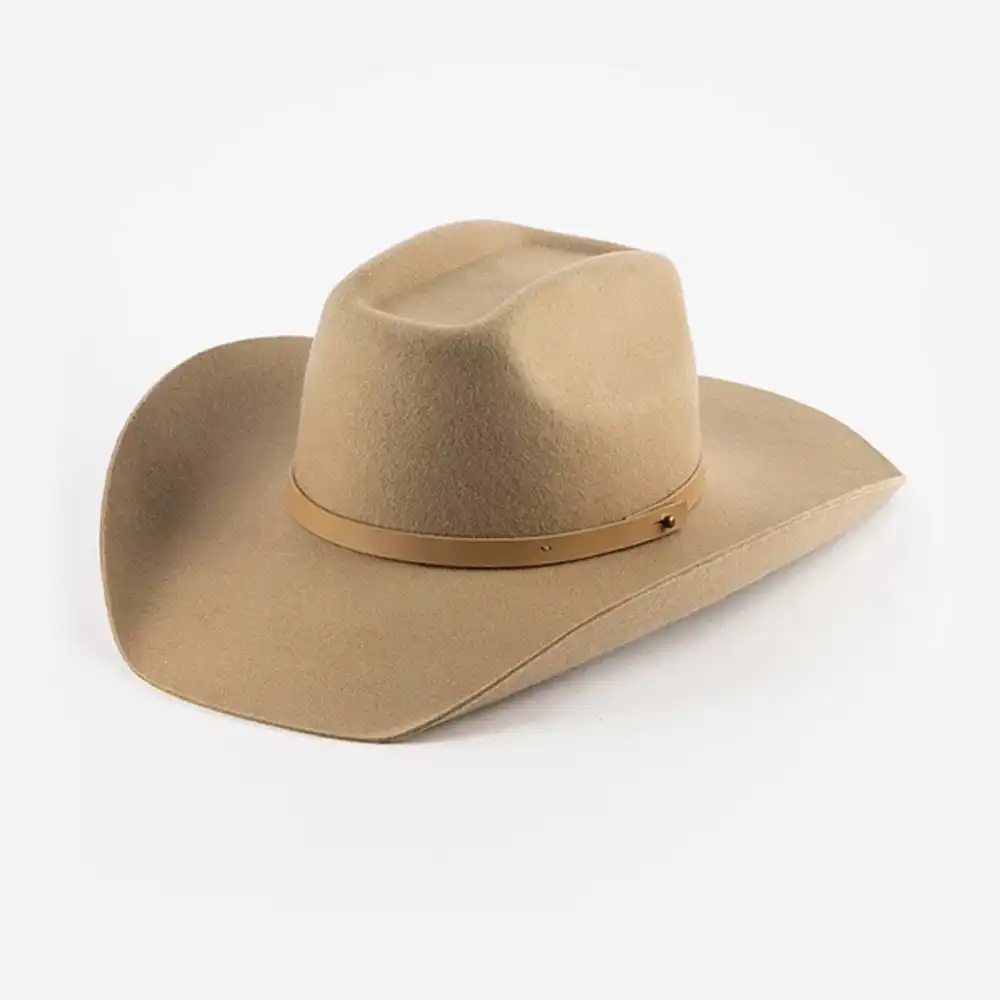 gigi pip shane cowboy hat