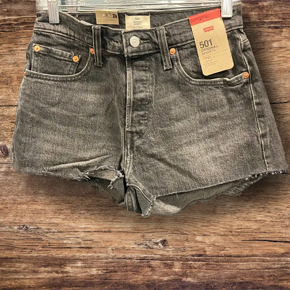 women's 501 black shorts