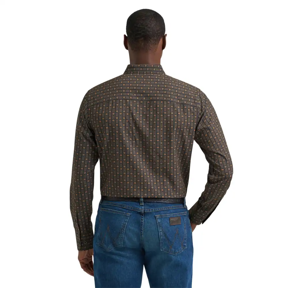 wrangler® x cody johnson long sleeve performance shirt - classic fit - buttons - brown