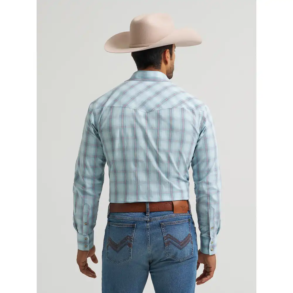 men's 20x® competition advanced comfort long sleeve two pocket western snap shirt - forget me blue