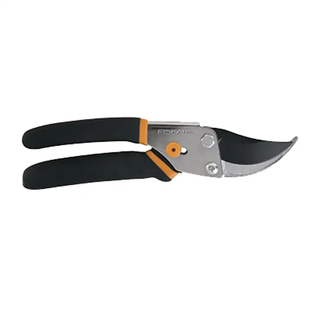 bypass pruner, 5/8 in. capacity